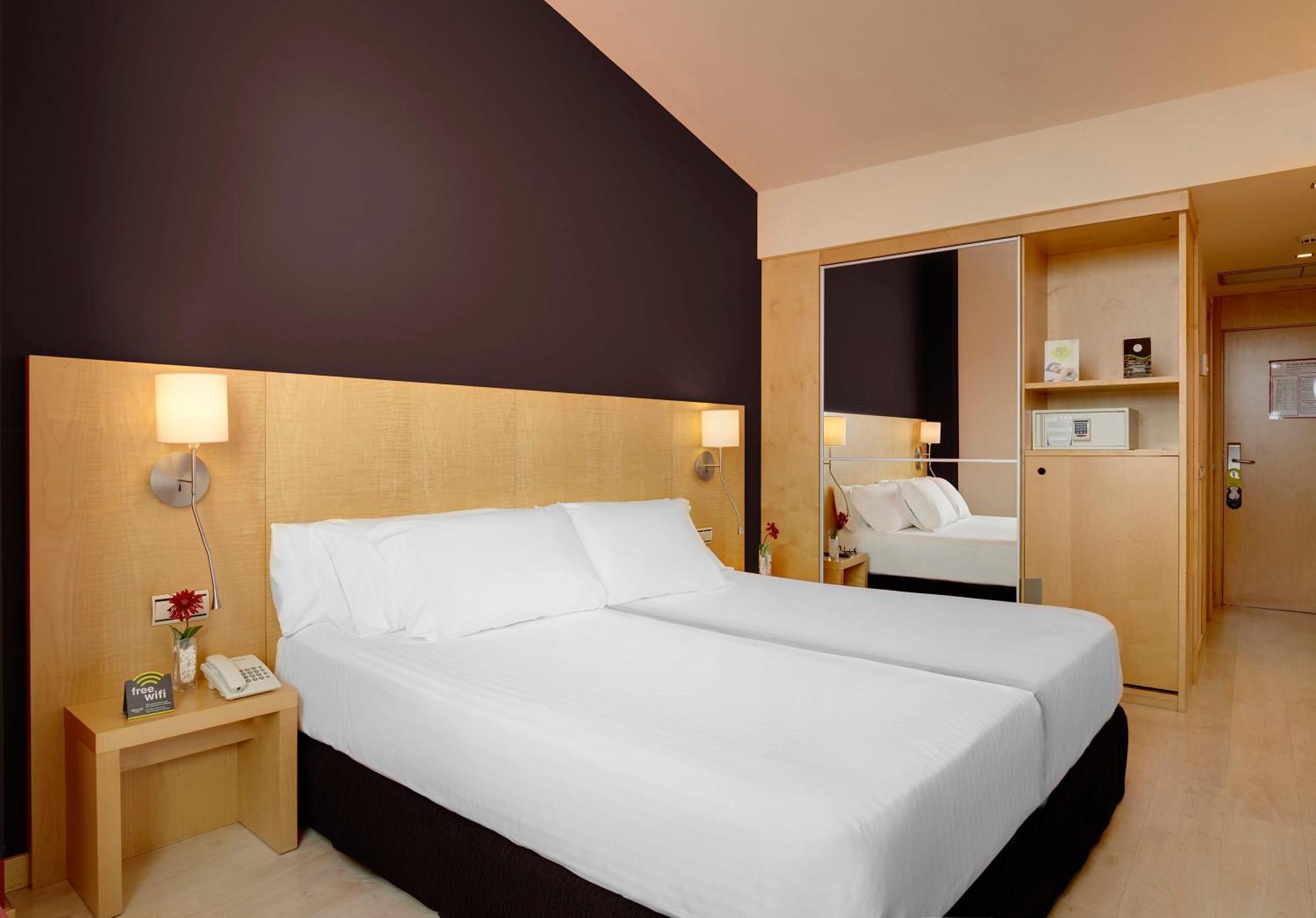 Hotel Sercotel Portales Logroño Exterior foto